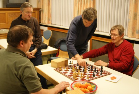 Erwachsene zugelassen